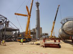Heavy lift during power plant construction